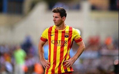 金博电竞焦点-佩洛娃禁区外突施冷箭得手